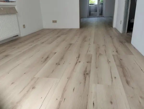 Plovoucí podlaha s kročejovou izolací – hotovo, Liberec – Růžodol