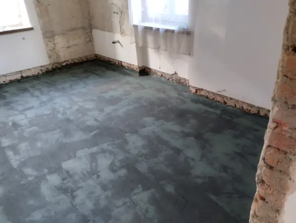 Řešení vlhkosti a zateplení podlahy – hydroizolace, Liberec