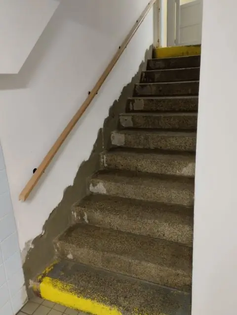 Lokální řešení vzlínající vlhkosti – nová omítka