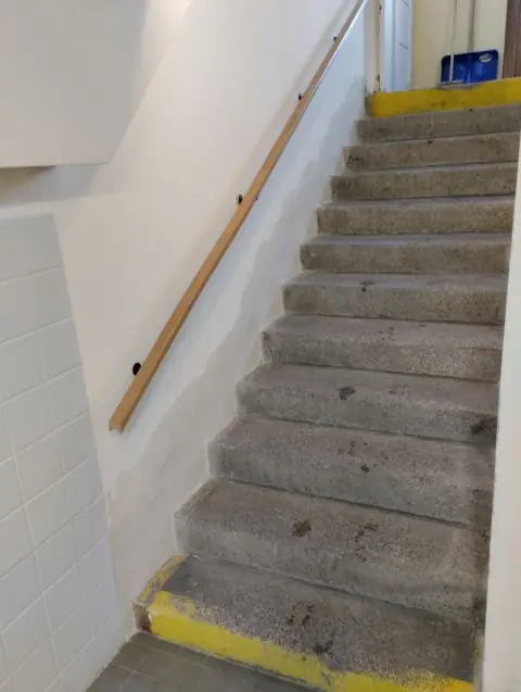 Lokální řešení vzlínající vlhkosti – oštukováno